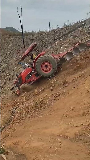 Steep Slope Land Clearing: 4WD Tractor Disc Plow Operating Guide For Hillside Farming