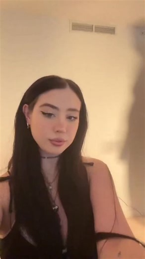 JANDY🌹 on Instagram: "Whats that? #pov #explorepage✨ #reaction #jandy #reel"