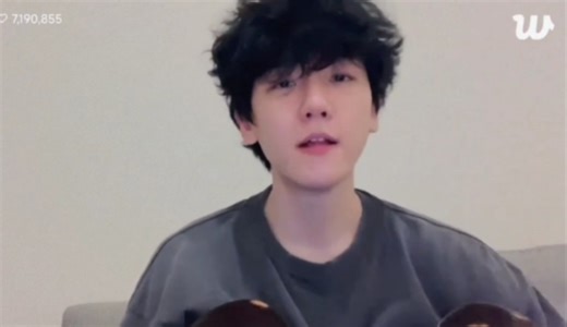 伯贤直播演唱团歌《Jopping》晋夕何夕