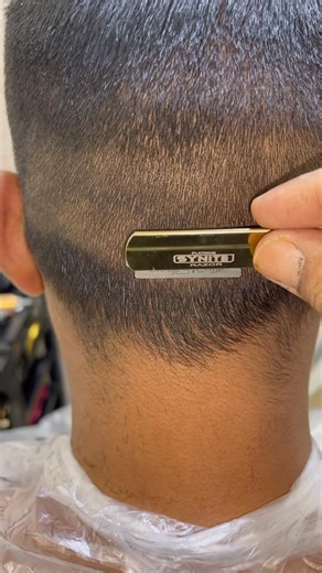 Straight razor ASMR: Why these shave sounds are addictive