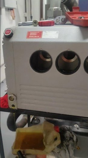 Gardner Denver Dessicant Vaccum Reregeneration pump service #gardnerdenver #atlascopco #elgi