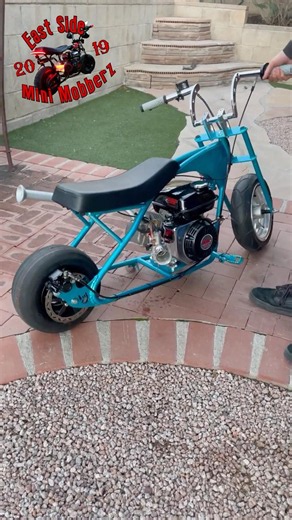 Blue Motovox with New Header Pipe Sounds CRAZY!