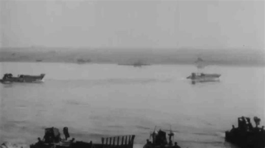 American Tank vs German Tank Caught on Camera - Cologne Cathedral