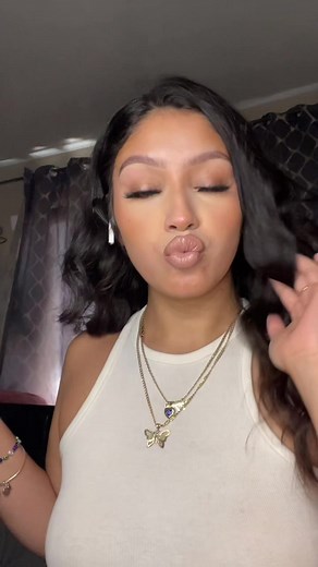 Reply to @angelahinojosa30 worst makeup tutorial 😭😭😭😂😂😂 but here’s how I do my makeup y’all #makeuptutorial