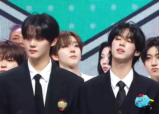 김도훈 평생 니가 제일 잘생겼다고 생각하면서 살아 그게 맞으니까
