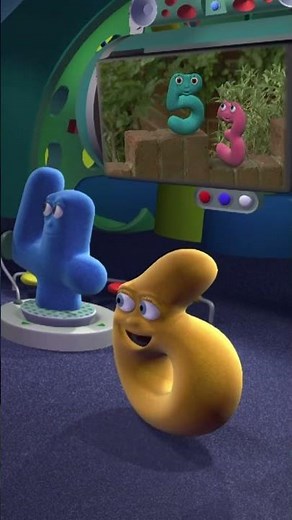 Who Swapped the Apple and the Bowling Ball ! @Numberjacks #Shorts | ZeeKay Junior