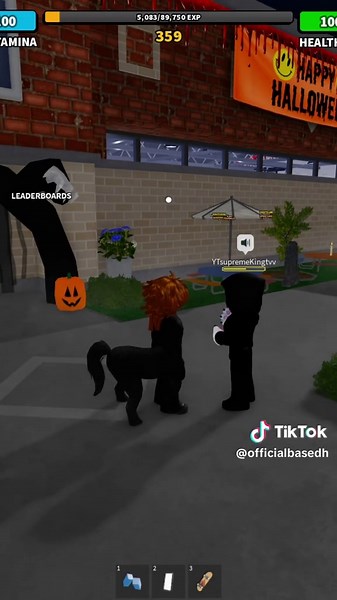 I guess they never seen a Centaur before 😂 #roblox #fightinaschool | roblox