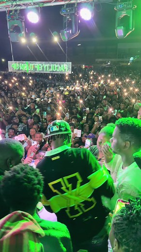 Kidd Cader & Mavo's Electrifying Stage Performance