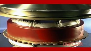 Crazy Cake decorating Machine makes you an incredible Birthday