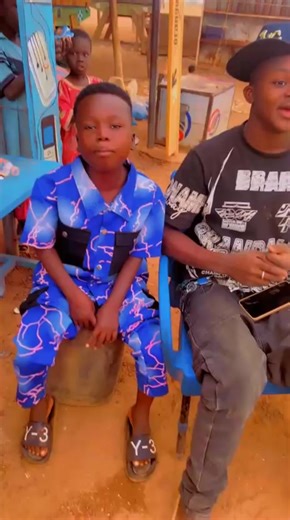 Vidéos de zeri. soumaïla (@zeri..soumala) avec son original - zeri. soumaïla