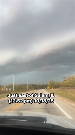 Just east of Salem, IL 12:53 pm 10/18/25 | Southern Illinois Weather Information