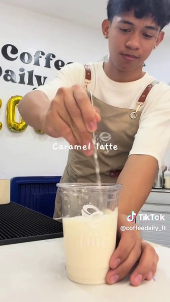 Charming Cafe Vlog with Barista Ten | Coffee ASMR Mini Vlog