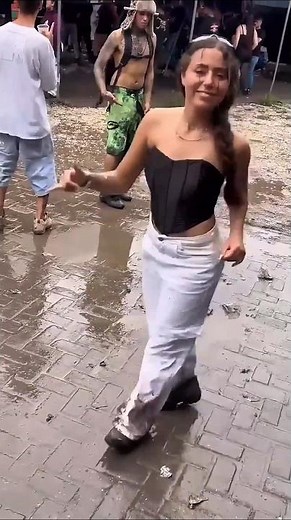 Dancing in the mud #techno #rave #technodance #electronicmusic #musicatechno #dj #edm #dance #sarro