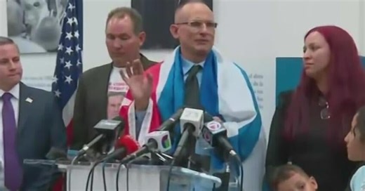 Cuban dissident José Daniel Ferrer arrives in Miami after being freed from prison