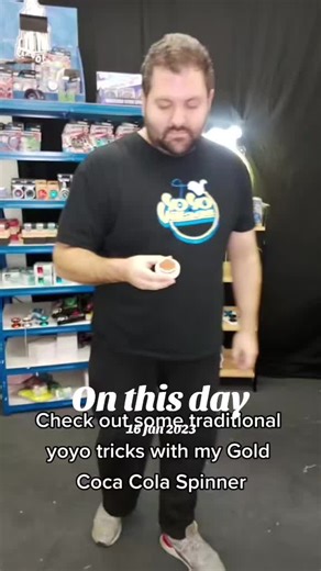 Traditional Yo-Yo Tricks with Gold Coca Cola Spinner