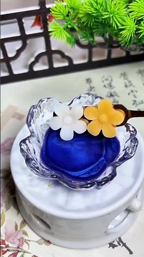 how to make lipstick at home / DIY Lipstick making tutorial / homemade lipstick #makeup