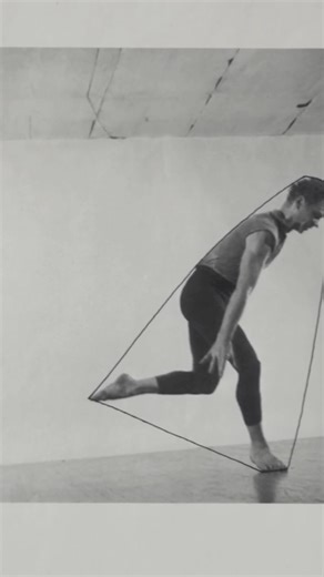 The Museum of Contemporary Art on Instagram: "In the galleries of "Fictions of Display," Tamsin Carlson—Chair of Modern Dance at Colburn School—reflects on Nancy Brooks Brody’s "Merce Cunningham Drawings." A former company understudy (RUG) with the Merce Cunningham Trust and faculty member from 1998–2002, Carlson brings lived insight to Brody’s simple yet powerful work. See the drawings on view through January 4, 2026. Plan your visit at the 🔗 in bio. @colburn.dance — Nancy Brooks Brody, "Merce