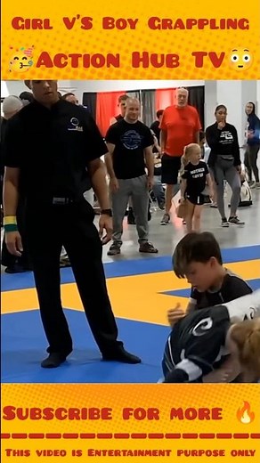 Boy vs Girl Grappling: Look At Her Moves! 🔥 Wait for it...