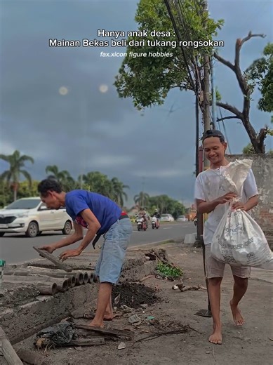 suka bgt emang koleksi mainan mainan gini kalau ada brand nya apalagi mulung di barang bekas/rongsokan 🥲 hehe #mainanbekas #actionfigure #fyp #pasarloak