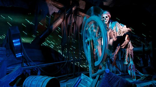 【公式】カリブの海賊｜東京ディズニーランド | 東京ディズニーリゾート