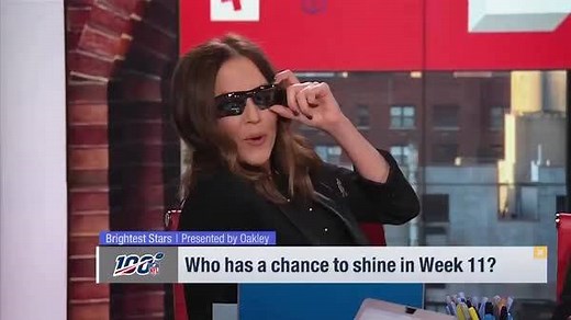 “He’s got to do work, and start reminding people that he’s the GOAT.” 🐐 Kay Adams ➡️ Tom Brady for her Week 11 Brightest Star 👇 📺: GMFB | NFL Network