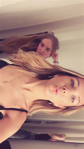 Changing Room Transformations with Best Friends