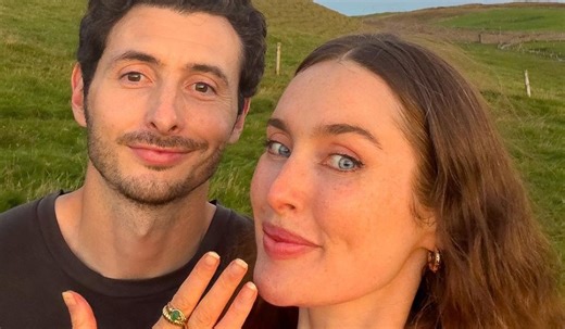 Roz Purcell says 'I do' in intimate city hall ceremony
