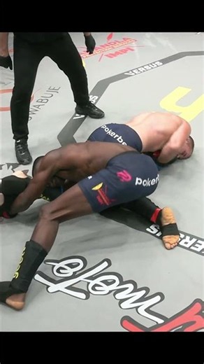 LAST-SECOND ARMBAR! 🤯 Insane Welterweight War Chaos #shorts #mma