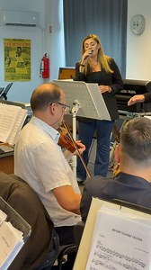 Astăzi am repetat împreună cu Orchestră Ansamblul Artistic "Ciprian Porumbescu" pentru Festivalul Național “Bucovina mândra floare”. #Bucovina #Festivaldefolclor #AnsamblulArtisticCiprianPorumbescu | 𝑨𝒏𝒄𝒖𝒕𝒂 𝑪𝒐𝒓𝒍𝒂𝒕𝒂𝒏