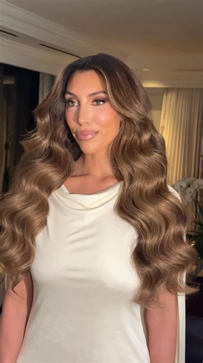 Diana Dodic on Instagram: "beautiful waves on my bride 👰🏻‍♀️💌 hair by @dianadstyles - in depth tutorials and professional techniques are available at dianadstyles.com. Get certified and elevate your bridal styling expertise recreate the look! products used: @t3micro 1.25” curling iron & aireluxe (code: dianadstyles) @colorwowhair texas hold ’em big hold hairspray @schwarzkopfusa osis+ volumizing powder @redken / @redkenpro spray wax @babylissprousa nano titanium high speed dual ionic dryer @d