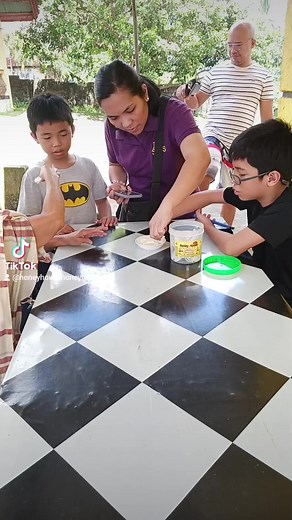 1.6K views · 27 reactions | Our Beesitors Experience Free Taste of Honey Comb and Free Farm Tour        #FREEtasteofHoney #FREEFarmTour #HOneyHouseHoneyBeeFarm #purehoney #honeycomb #BeesitaNahDinesaFarm #fdaapprovedhoney #feauturedinunanghiritbiyahenidrewtiktokyoutubeinstgram | Honey House Honey Bee Farm | Facebook