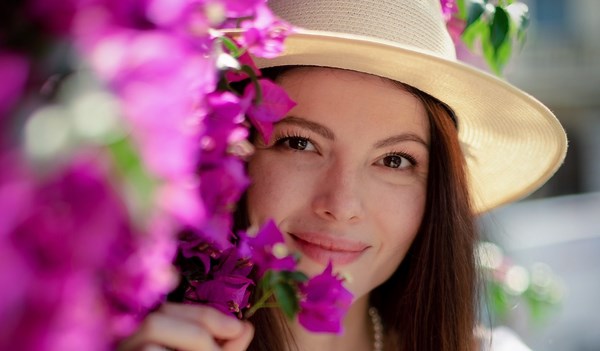 Imagini cu Anca Lungu, după ce și-a schimbat look-ul. Fosta prezentatoare TV s-a tuns scurt și e de nerecunoscut