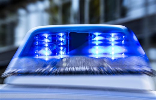 Einsatz auf der A93 bei Bad Abbach: Fahrzeug ausgebrannt – Stundenlange Sperre