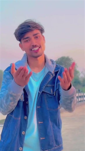 Munh Dikhai Mein Chhori 🔥😘 #ashish_yadav#youtubeshorts#trendingsong #shorts #nrjboy#viralvideo