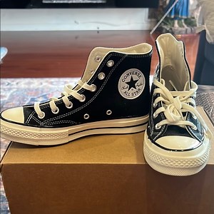 Converse women Black High-Top Sneakers new with box