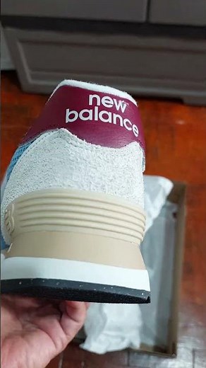 NEW BALANCE 574 CLASSICS / TRADITIONNELS
