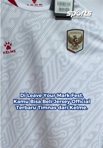 Leave Your Mark Fest menghadirkan berbagai aktivitas seru bagi pengunjung di Plaza Utara Gelora Bung Karno, Jakarta, mulai dari melihat lebih dekat jersey baru Timnas Indonesia melalui Experience Chamber, mencoba booth interaktif, menyaksikan kompetisi mini soccer 3 vs 3, mengikuti talkshow fotografi olahraga, berbelanja di Kelme Official Store, hingga menikmati hiburan musik dan berbagai tenant makanan di area festival. Festival ini berlangsung pada 13–15 Maret 2026 di Plaza Utara GBK, pukul 15