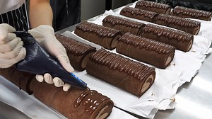 142K views · 1.7K reactions | Full of chocolate! Making chocolate roll cake - Taiwanese street food | Terry Films | Facebook