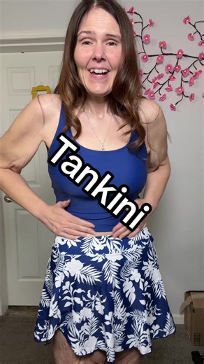 This tankini bathing suit is everything! #tankini #bathingsuit #2pieceswimsuit #swimwear