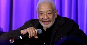Legendary singer Bill Withers dies