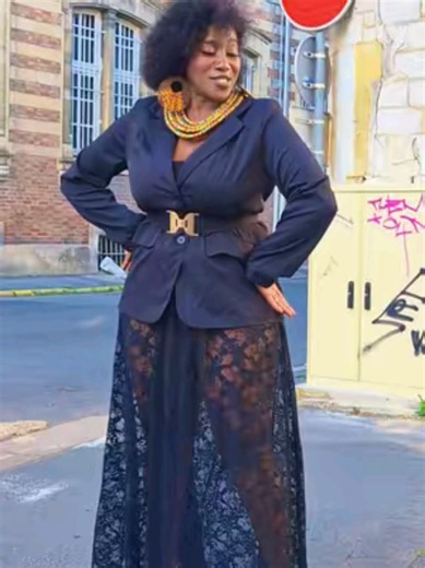 .@La Wakandaise je te vois bien dans cet ensemble 😉🔥👌🏿 #pourtoi #abonnetoi #outfit
