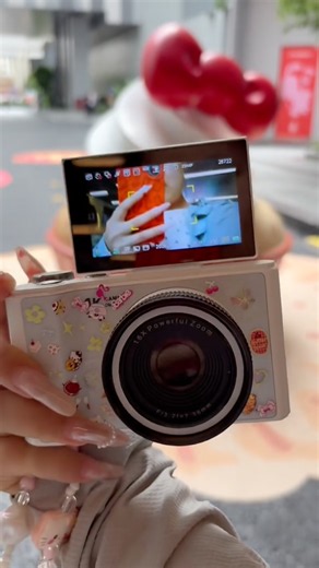 ME, THIS CAMERA & 10,000 PHOTOS. / Don’t forget to check the description 🎰