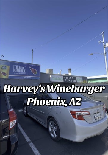 Episode 1 of the “Best Bar Food In Phoenix” Series Harvey’s Wineburgers: Dope little dive bar with some of the best burgers in Phoenix. No joke.. this burger was delicious! It’s a fatty too!! The onion rings were pretty good as well, but mostly because I can tell they care about their product and clean their oil maybe multiple times a day. I have to go back and try those wings, for sure!! 📍 4812 N 16th St, Phoenix, AZ #phoenix #phoenixaz #chicano #phoenixfoodie #azfoodie #FYP #viral #foryourpag