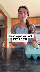 Freeze drying has quickly become my favorite means of preservation. Little prep work and shelf stable foods that will last decades on the shelf. Some of my favorite things to freeze dry lately👇🏼 🥚 Eggs 🍅 Tomatoes 🌿 Herbs 🍽️ Full meals And I’ll be trying some fresh venison soon🙌 A freeze dryer is definitely an investment. One that can feel daunting when starting out but I am so thankful for the doors it has opened for my family and I. If you are interested in a freeze dryer👇🏼 Comment “FR