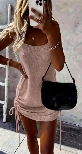 Damen-Strickkleid in Unifarbe, rückenfrei mit Kordelzug und Raffung, lässiges ärmelloses, figurbetontes Trägerkleid für den Sommer, Sommer-Outfits 2024, Maxikleid, Sommerkleider, Damenbekleidung für den Strandurlaub #summeressentials #damenleggings #summermusthave #backlessdress #damenoutfit #cozyloungewearset #madeforcurves #curvyoutfitset #aysefashiondress #summerdressesoutfit