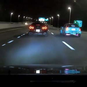 Danrue's 900 hp GT-R vs @static_robert's Civic! Civic got the hit 2nd run/GT-R on low boost. 🔥 @str8rac1ng3 | RacingFX
