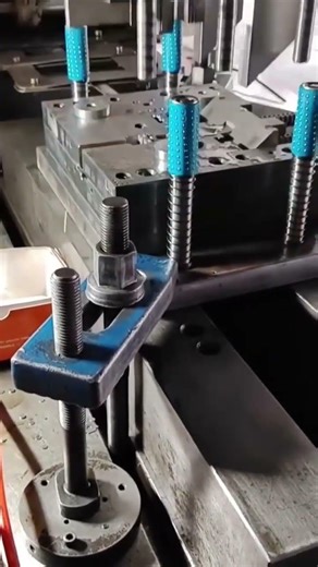 Small Metal Pieces Making Machine | High-Speed Precision Production