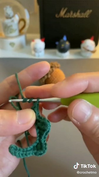 a small pendant like a fruit🧶🧶#smallpendant #crochettutorial #basiccrochet #crochetproject #easycrochet