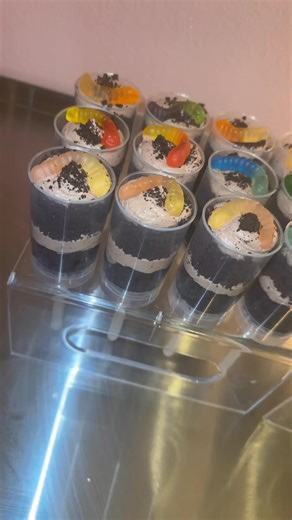 Dirt cake push pops | Tasteful Traditions | Facebook