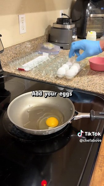 Perfect Over Medium Eggs in Just 6 Minutes